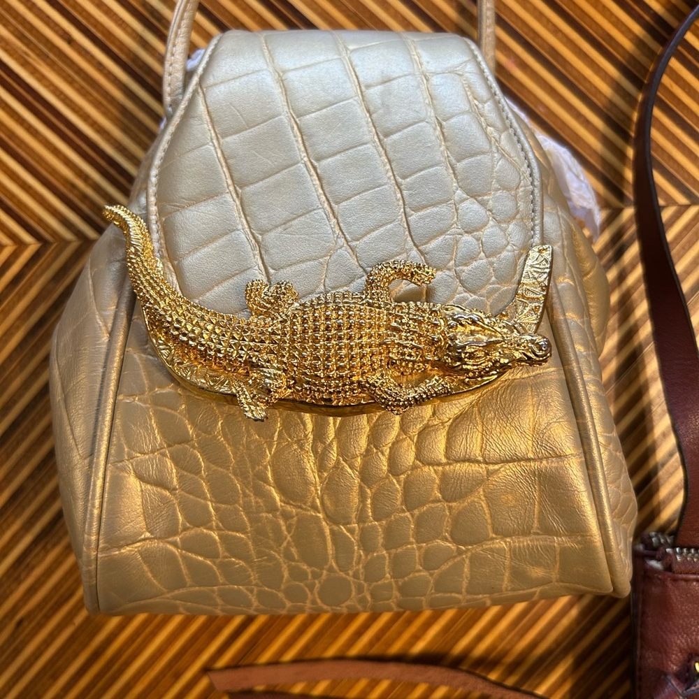 RARE vintage Gold Crocodile Embellished Women's Bag